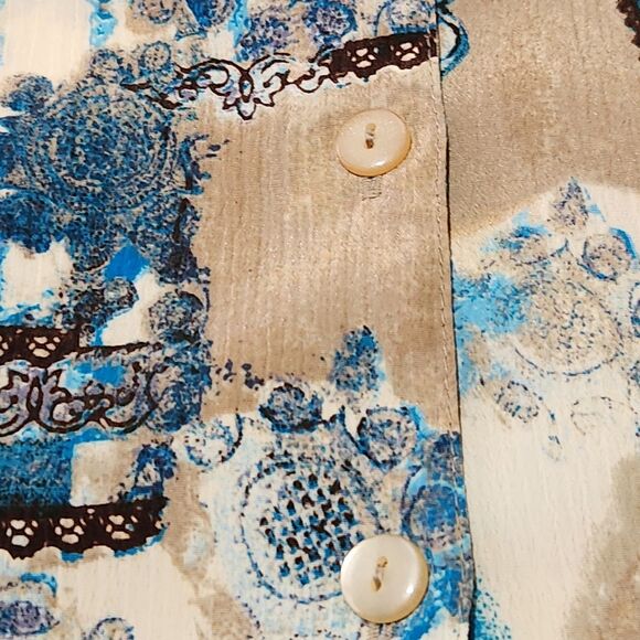 Donnkenny Blouse Size Medium Lightweight Front Buttons Short Sleeve - Picture 7 of 11